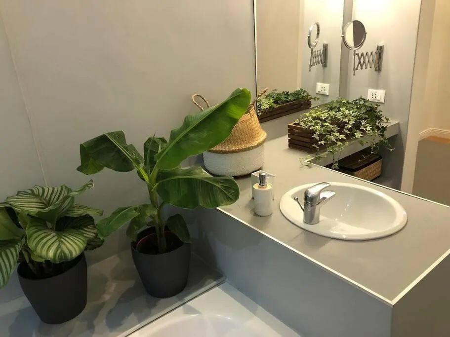 Bnbutler - Guercino, 8 - Renovated Design Apartment 밀라노